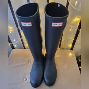 Women's size 9 HUNTER Original Tall Classic Black Waterproof Boots